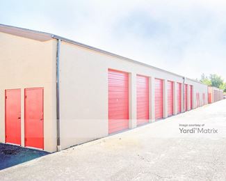 Photo 4 of Woodburn Mini Storage - 2146 Progress Way, Woodburn, OR
