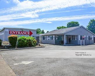 Photo 2 of Stor-All Mini Storage - 555 Q Street, Springfield, OR