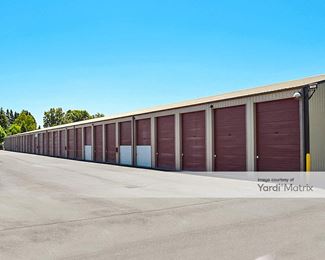 Photo 3 of Absolute Storage - 2605 Hawthorne Avenue NE, Salem, OR