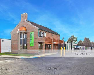 Photo 1 of Extra Space Storage - 49215 Van Dyke Avenue, Shelby Township, MI