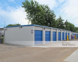 Photo 5 of National Storage - 40671 Joy Road, Canton, MI