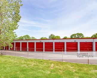 Photo 5 of iStorage - 20055 Cornillie Drive, Roseville, MI