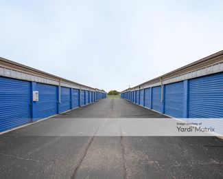 Photo 2 of SmartStop Self Storage - 24623 Ryan Road, Warren, MI