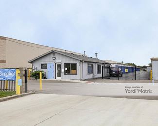 Photo 3 of SmartStop Self Storage - 24623 Ryan Road, Warren, MI