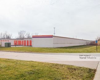 Photo 2 of Public Storage - 20080 Allen Road, Trenton, MI