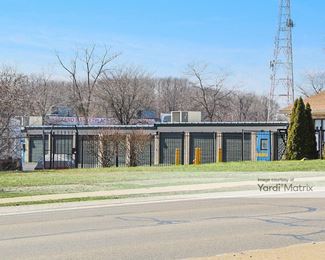 Photo 4 of Devon Self Storage - 2019 Dixie Hwy, Waterford, MI