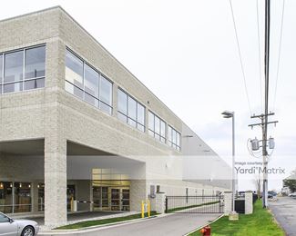 Photo 6 of 1-800-Self-Storage.com - 2477 West Maple Road, Troy, MI