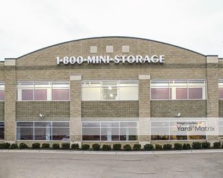 Photo 4 of 1-800-Self-Storage.com - 26660 Greenfield Road, Oak Park, MI