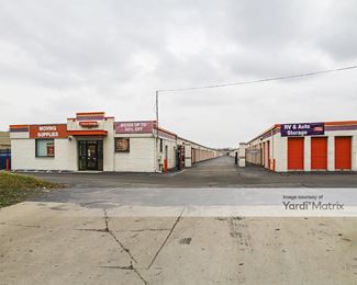 Photo 2 of Public Storage - 322 East Maple Road, Troy, MI