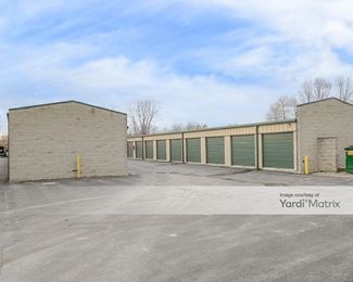Photo 6 of Storage Rentals of America - 5620 Hoover, Trenton, MI