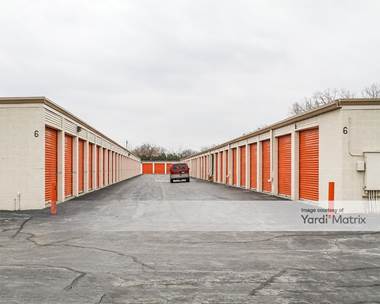 Storage Units for Rent available at 2500 East 10 Mile Road, Warren, MI 48091