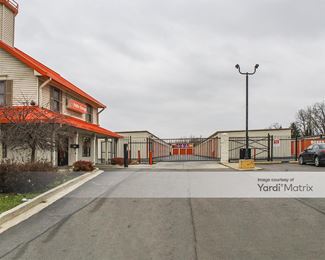 Photo 5 of Public Storage - 2500 East 10 Mile Road, Warren, MI