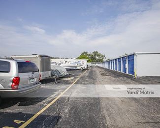 Photo 3 of SmartStop Self Storage - 262 East Maple Road, Troy, MI