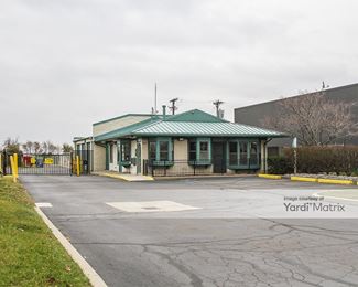 Photo 1 of Extra Space Storage - 1150 Coolidge Hwy, Troy, MI