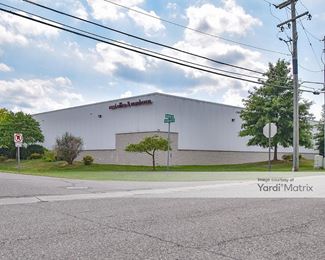 Photo 5 of Storage of America - 22222 Roethel Drive, Novi, MI
