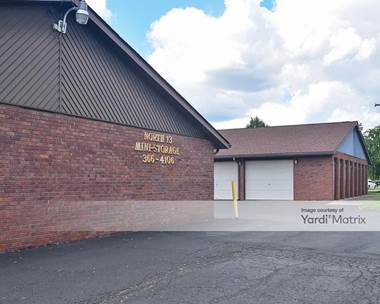 Storage Units for Rent available at 1699 Mount Vernon Road, Newark, OH 43055
