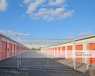 Photo 3 of Public Storage - 4600 Kenny Road, Columbus, OH