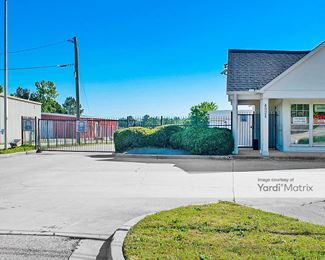 Photo 3 of Store Here Self Storage - 4924 Mercer University Drive, Macon, GA