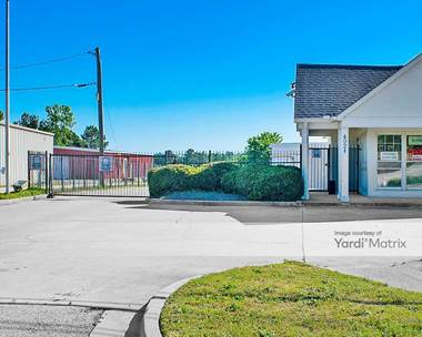 Storage Units for Rent available at 4924 Mercer University Drive, Macon, GA 31210