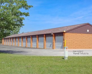 Photo 2 of Storage Rentals of America - 2020 Wayne Haven Street, Fort Wayne, IN
