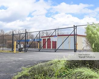 Photo 4 of Storage Rentals of America - 2909 Lower Huntington Road, Fort Wayne, IN