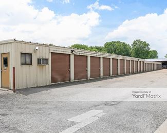 Photo 2 of Self-Lock Storage of 12th Street - 1307 Commonwealth Drive, Mishawaka, IN