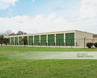 Photo 5 of Storage Center, The - 10555 Old Hammond Hwy, Baton Rouge, LA