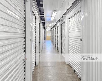 Photo 2 of Devon Self Storage - 130 Centre Street, Ridgeland, MS