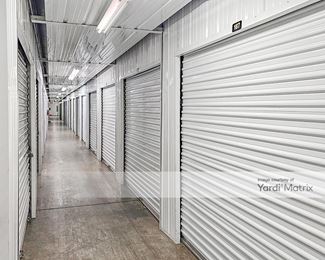 Photo 4 of Devon Self Storage - 130 Centre Street, Ridgeland, MS