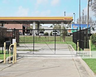 Photo 2 of Stowaway Self Storage - 300 Highway 51, Ridgeland, MS