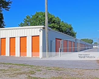 Photo 2 of Doc-s Storage - 358 Greeno Road South, Fairhope, AL