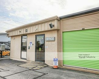 Photo 2 of Extra Space Storage - 5 James P Murphy Indusrial Hwy, West Warwick, RI