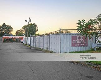 Photo 3 of E-Z Storage - 920 Memorial Avenue, West Springfield, MA