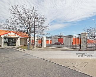 Photo 3 of Public Storage - 5725 Georgetown Road, Indianapolis, IN