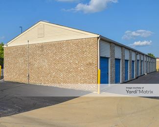 Photo 5 of StorageMart - 994 South State Road 135, Greenwood, IN