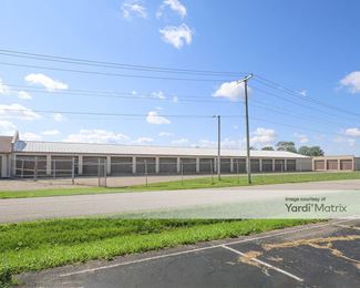 Photo 2 of Storage Rentals of America - 121 Scott Street, Anderson, IN