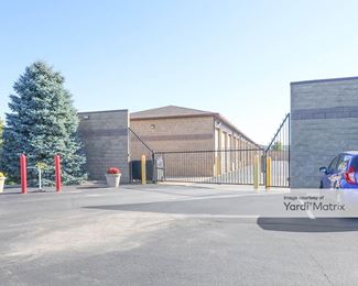 Photo 2 of StorageMart - 15220 Cumberland Road, Noblesville, IN