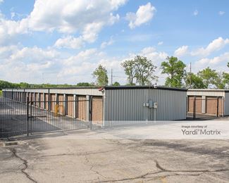 Photo 2 of South Town Self Storage - 903 East Central Avenue, West Carrollton, OH