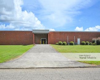 Photo 1 of Extra Space Storage - 6065 Vanity Fair Road, Milton, FL