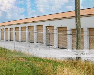 Photo 5 of Byron Self Storage - 107 West White Road, Byron, GA