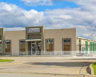 Photo 1 of FreeUp Storage - 301 Club Villa Court, Kathleen, GA
