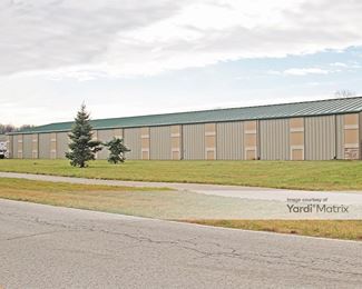 Photo 5 of StorageMart - 13111 Marilyn Road, Fishers, IN