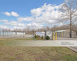 Image for Foxes Den Self Storage - 633 North Lynhurst Drive, Indianapolis, IN