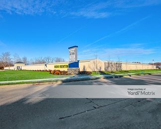 Photo 4 of Public Storage - 6910 Waterfront Drive, Indianapolis, IN