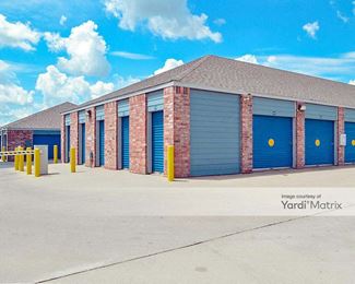 Photo 3 of Public Storage - 8631 West 21st, Wichita, KS