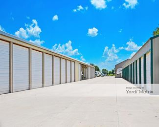 Photo 3 of Stor-Mor - 137 East 53rd Street North, Park City, KS