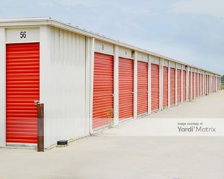 Photo 1 of P Q Storage - 1008 West 30th Avenue, Hutchinson, KS