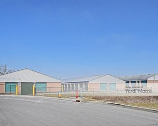 Photo 3 of Extra Space Storage - 739 U.S. 31 South, Greenwood, IN