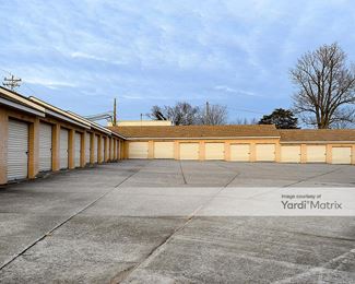Photo 4 of Masden Mini Warehouse - 1430 North Logsdon Pkwy, Radcliff, KY