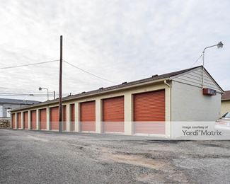 Photo 3 of Rent-A-Space Mini Warehouse - 126 East Vine, Radcliff, KY